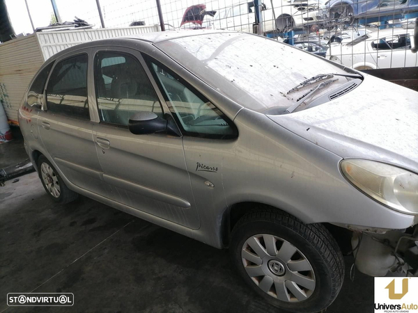 COMANDO ELEVADOR DE VIDRO FRONTAL DIREITO CITROEN XSARA PICASSO 2005 -