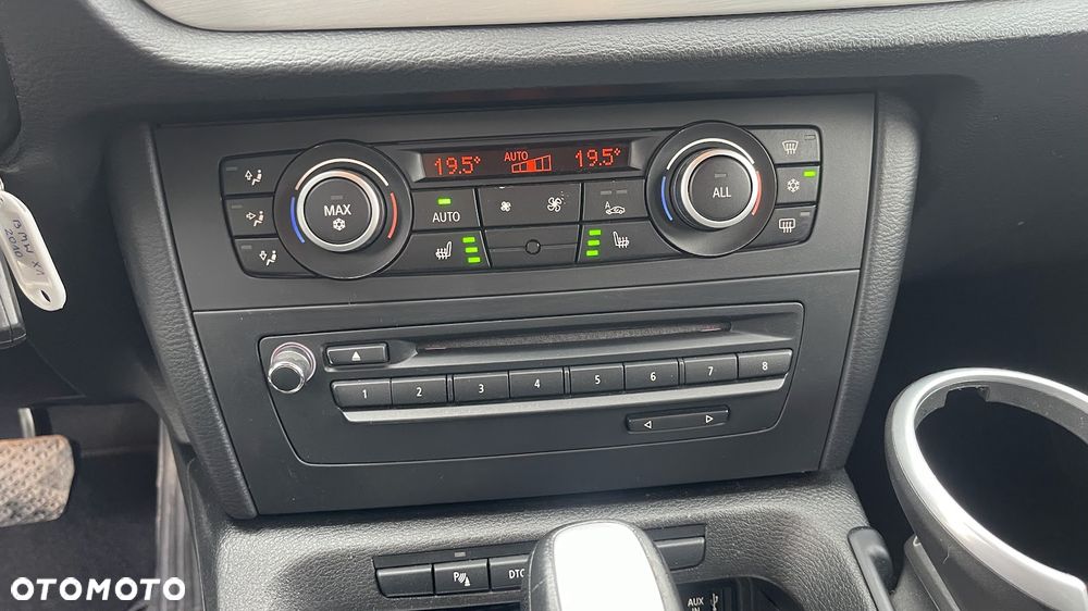 BMW X1 xDrive20d - 9