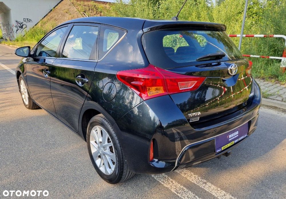 Toyota Auris 1.6 Executive - 40