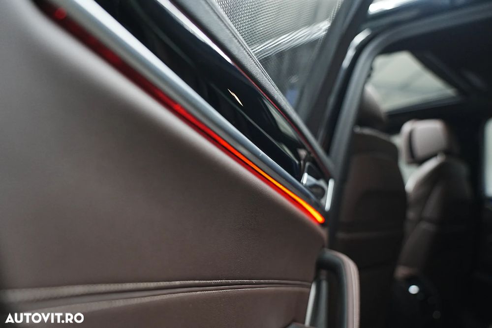 BMW Seria 5 530e Aut. Luxury Line - 18