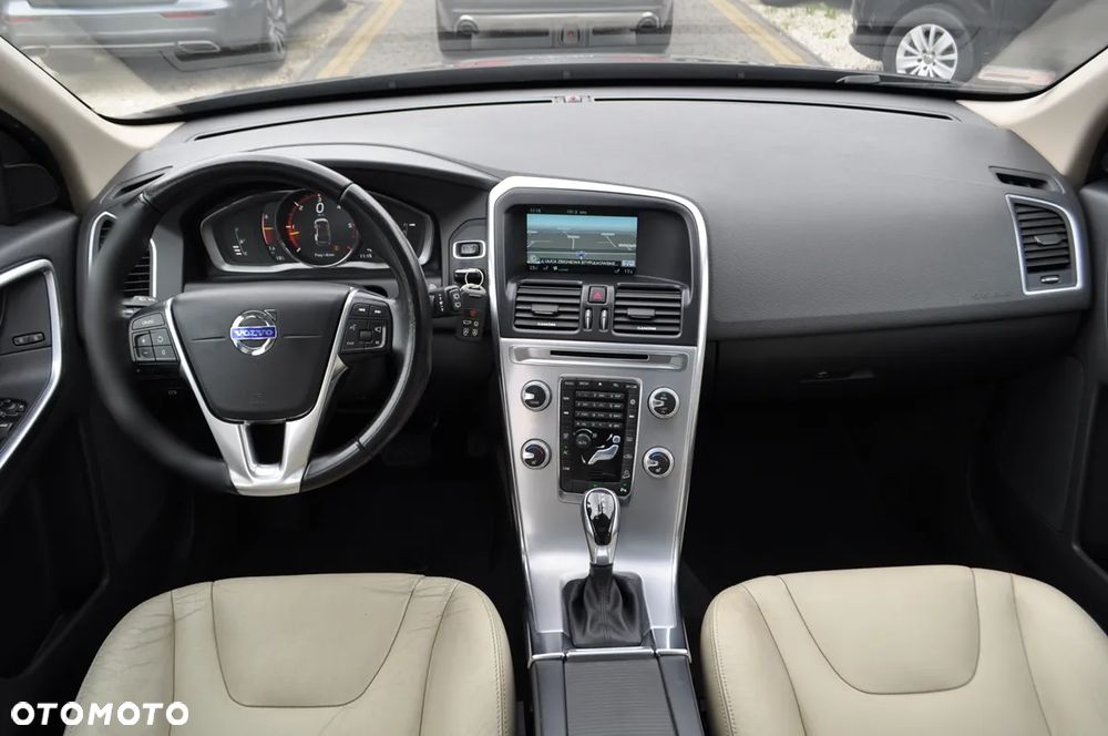 Volvo XC 60 D4 AWD Summum - 26