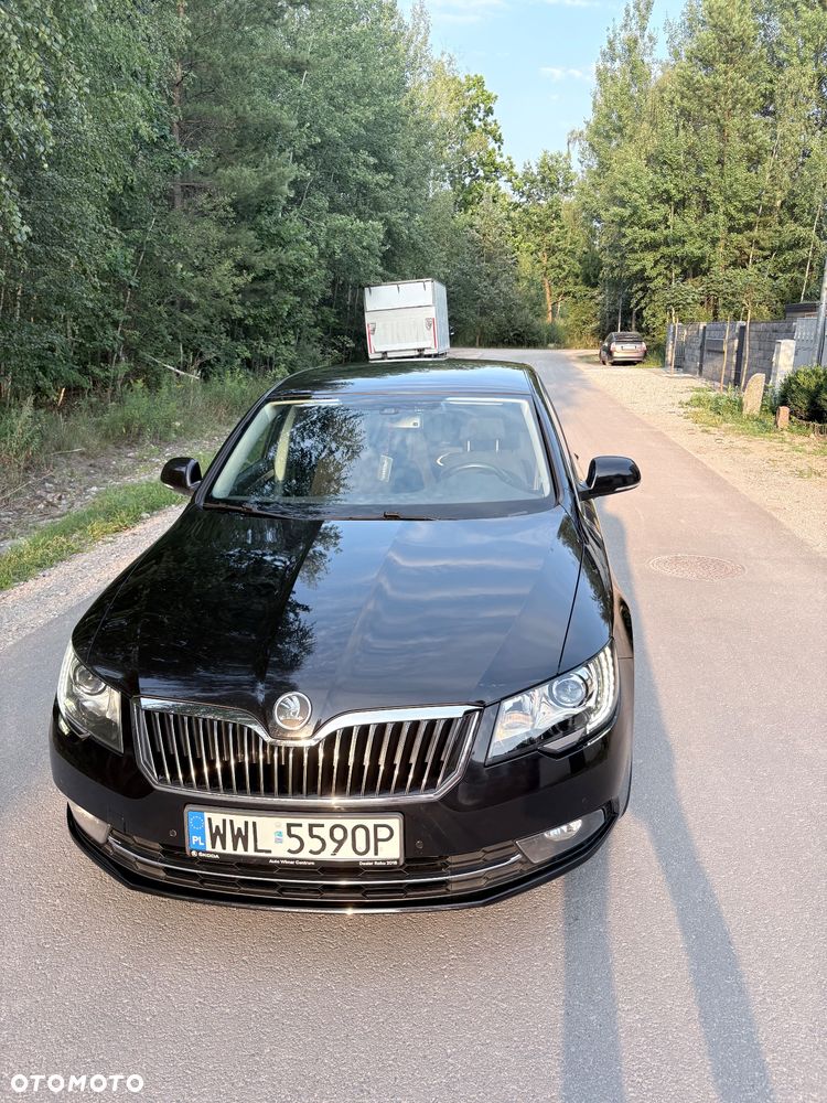 Skoda Superb 2.0 TDI 4x4 Ambition DSG - 25