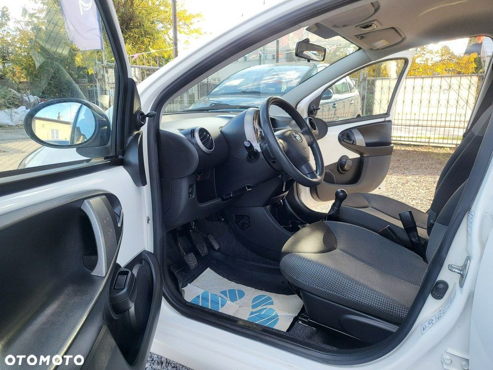Toyota Aygo - 15