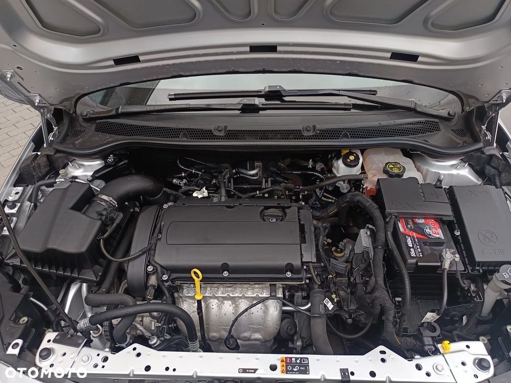 Opel Astra 1.6 EU6 - 11