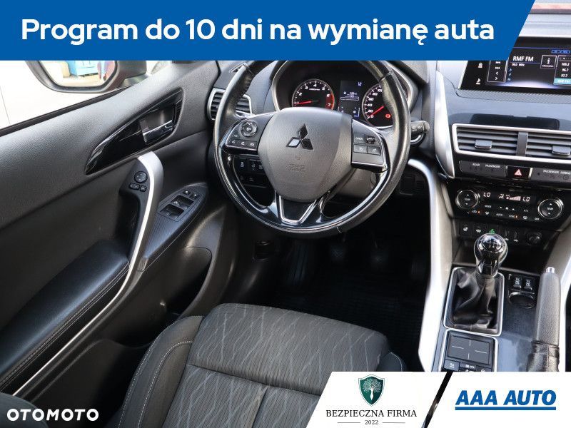 Mitsubishi Eclipse Cross - 9