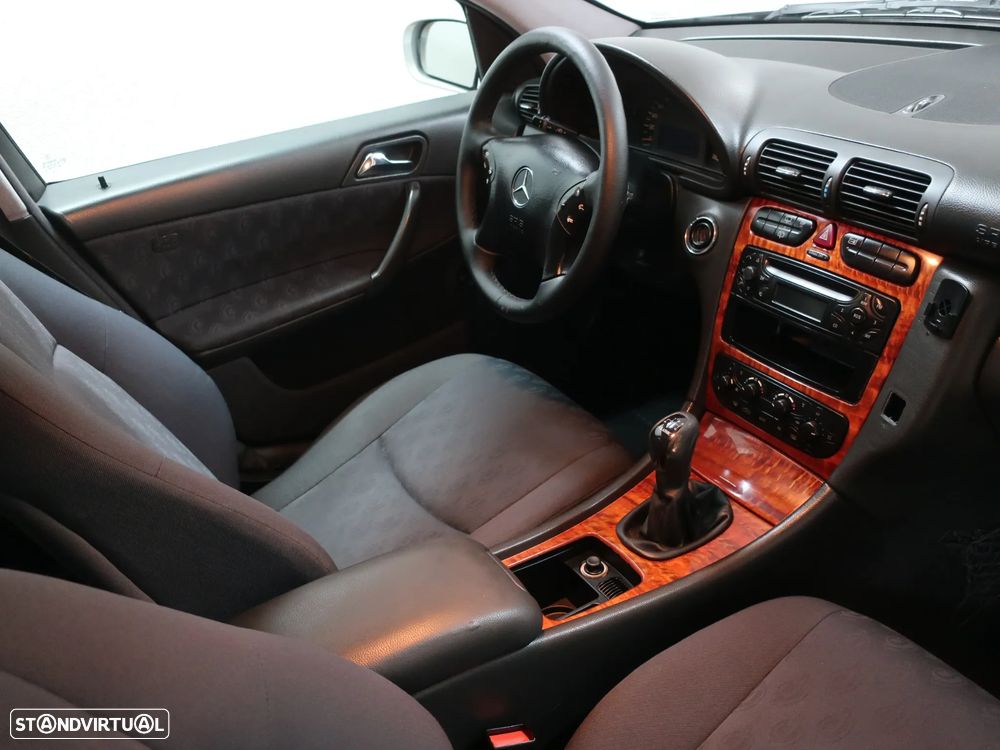 Mercedes-Benz C 220 CDi Classic - 21
