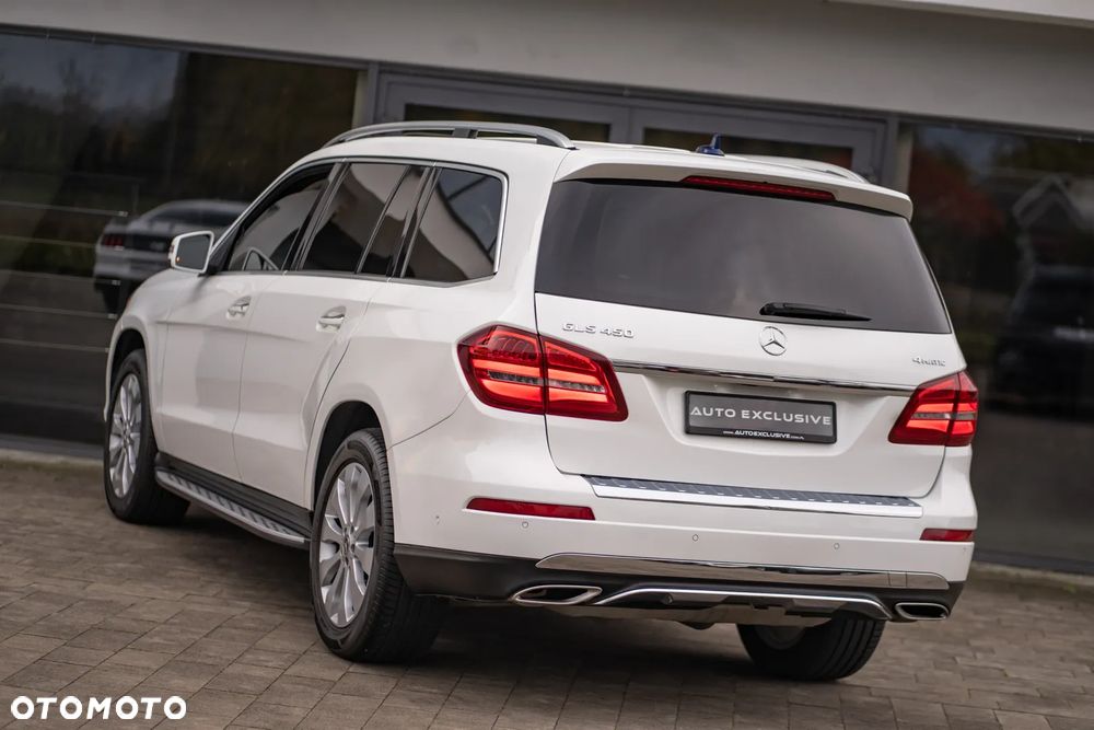 Mercedes-Benz GLS - 24