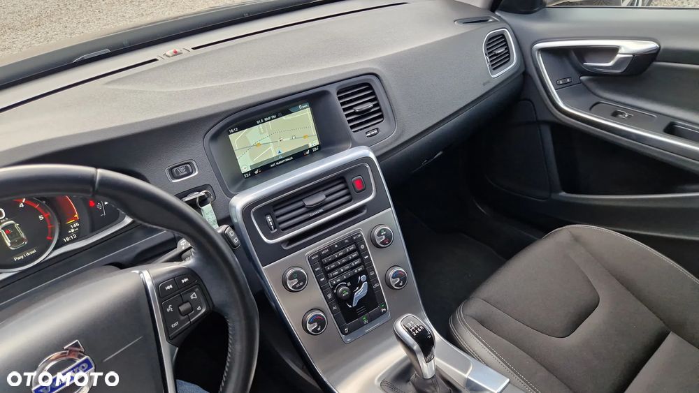 Volvo V60 D2 Kinetic - 12