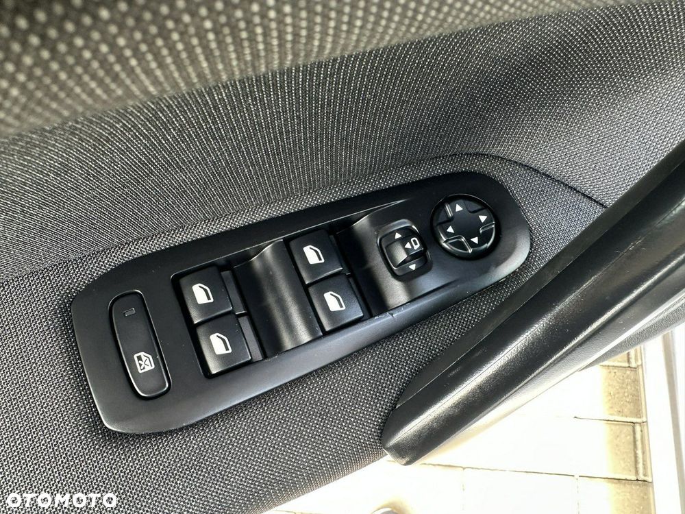 Peugeot 308 1.2 PureTech Allure S&S - 30