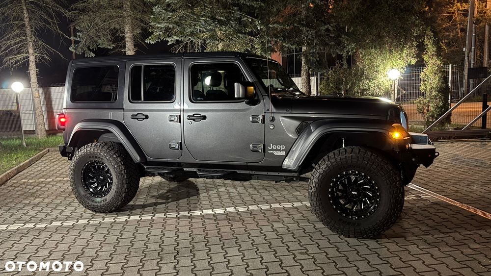 Jeep Wrangler - 30