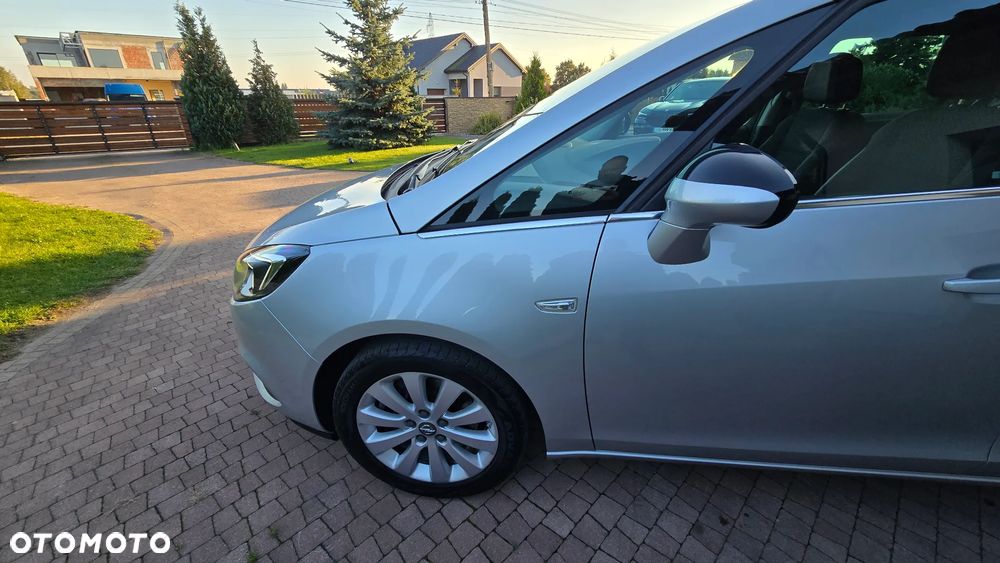 Opel Zafira - 26