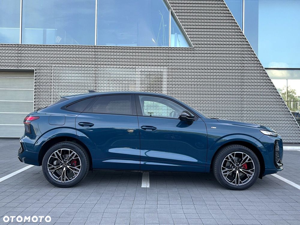 Audi Q3 Sportback - 2