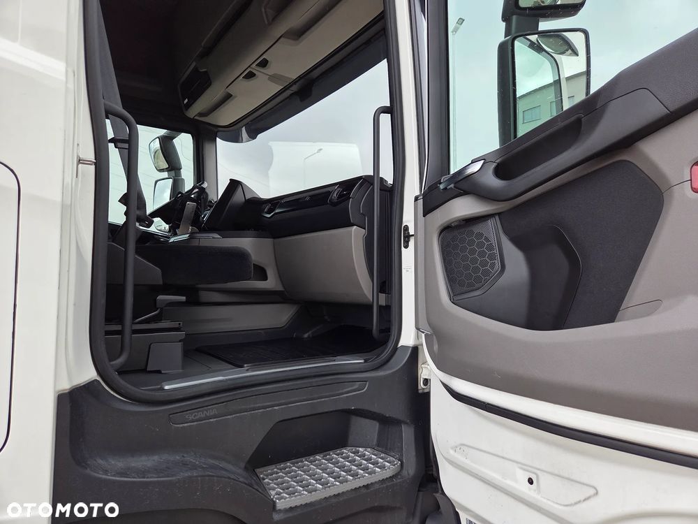 Scania R450/ 4 PODUSZKI TYŁ/ KLIMA POSTOJOWA/ ALUFELGI/ NAVI/ SERWIS NIEMCY - 24