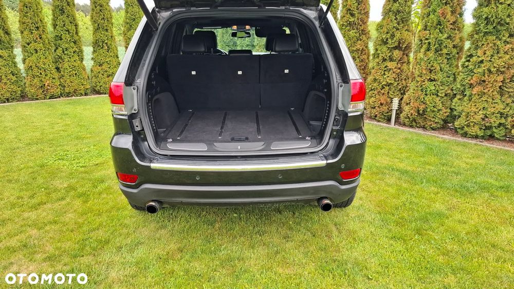 Jeep Grand Cherokee - 14