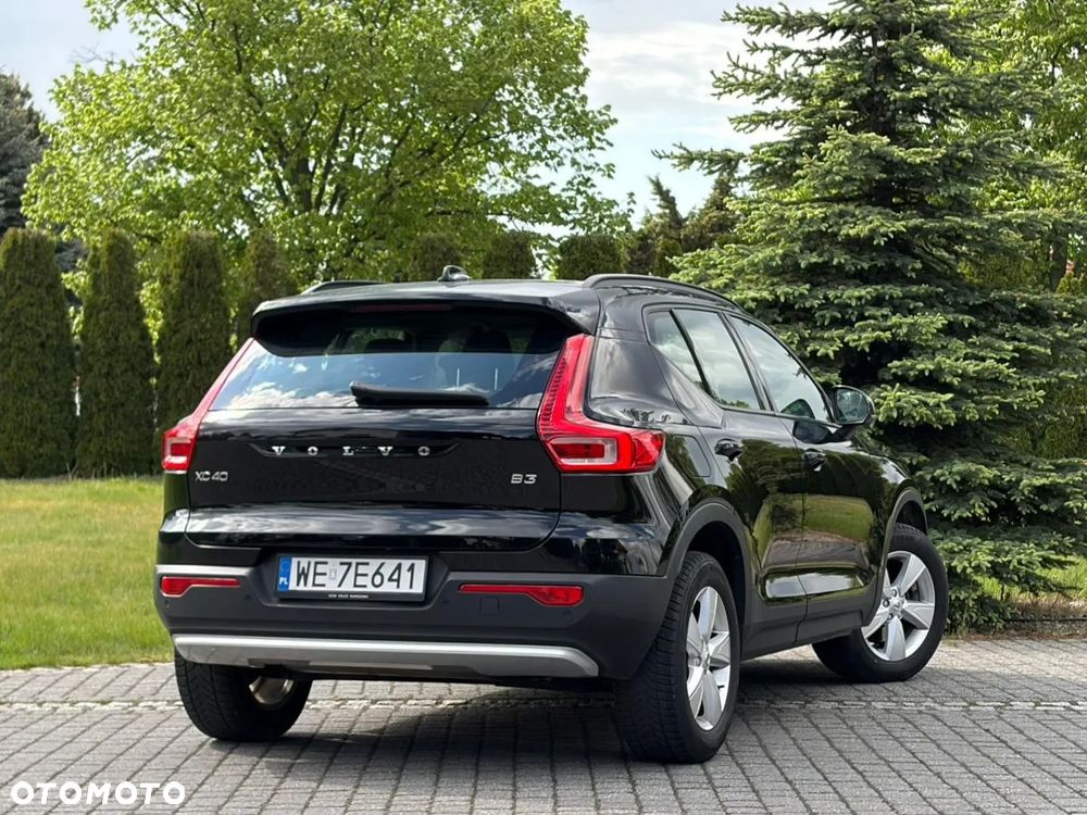 Volvo XC 40 B3 Ultra Dark - 5