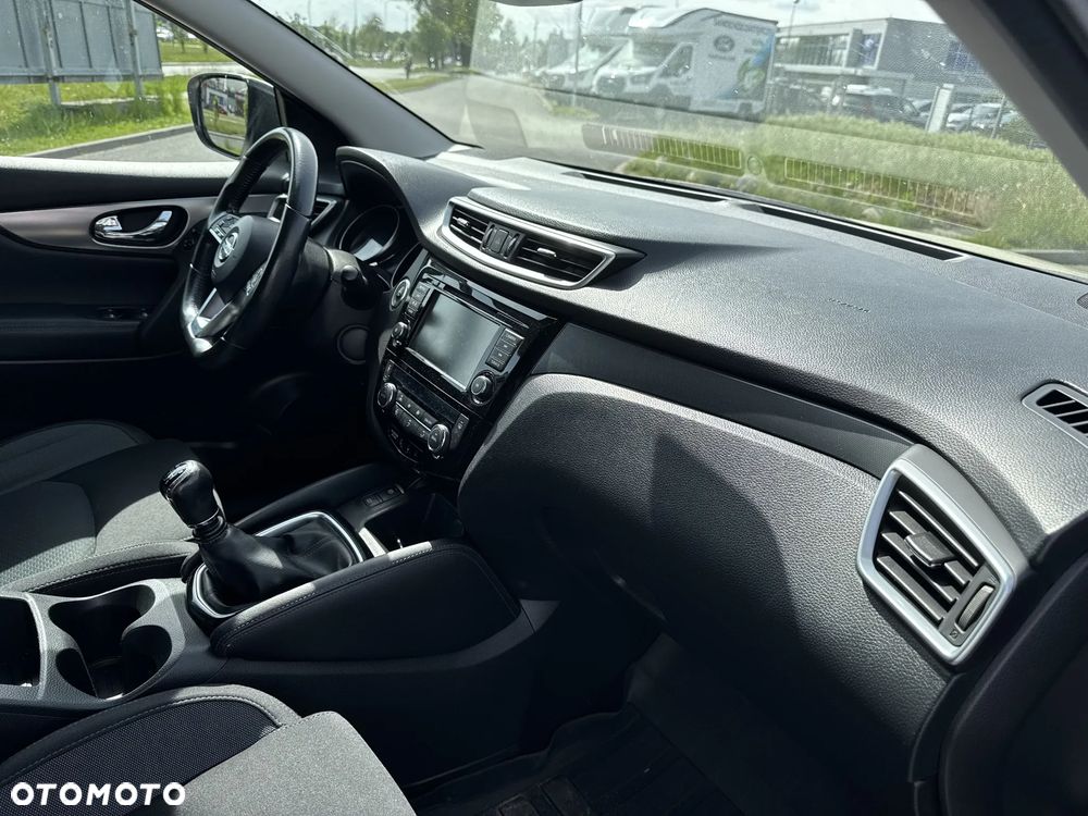 Nissan Qashqai 1.3 DIG-T N-Connecta EU6d - 11