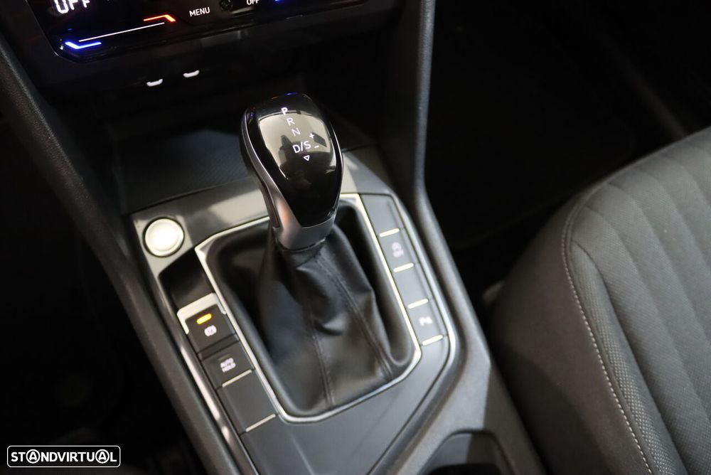 VW Tiguan Allspace 2.0 TDI Life DSG - 13