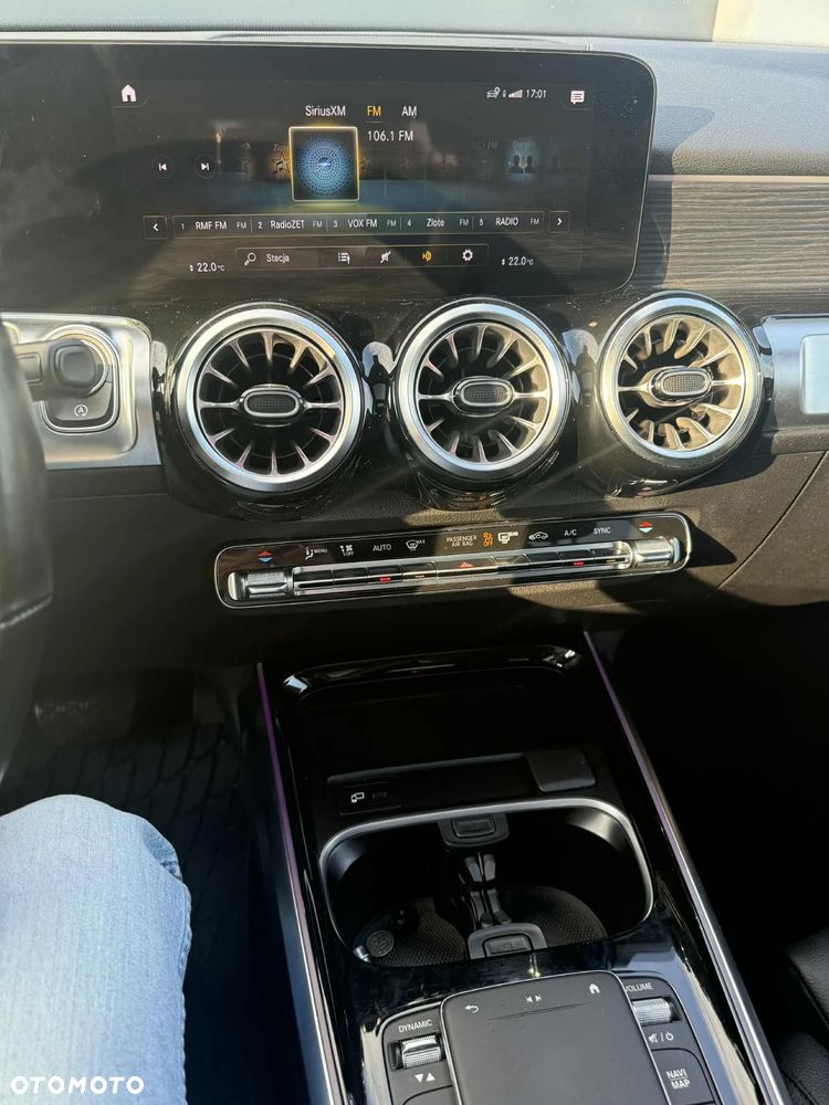 Mercedes-Benz GLB 250 4Matic 8G-DCT EDITION 2022 - 11