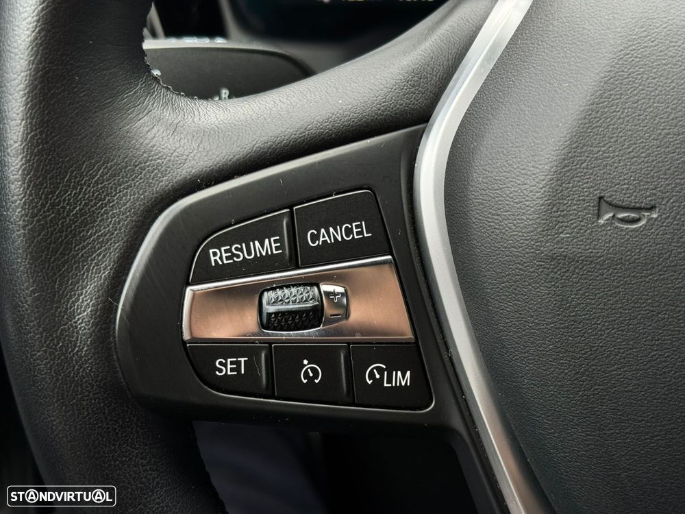 BMW 320 e Touring Auto - 30
