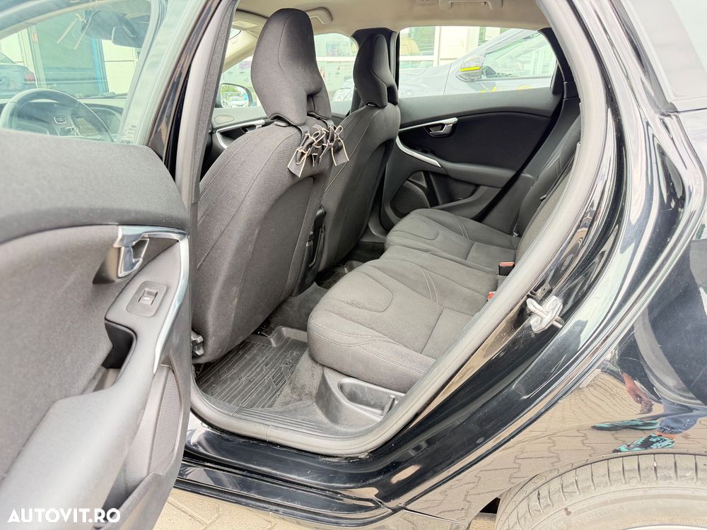 Volvo V40 D2 DRIVe Basic - 8