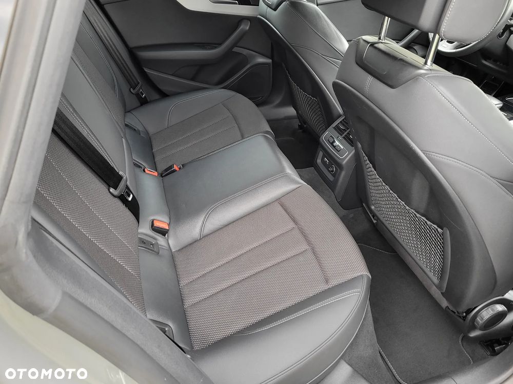 Audi A5 Sportback 35 TFSI S tronic S line - 17