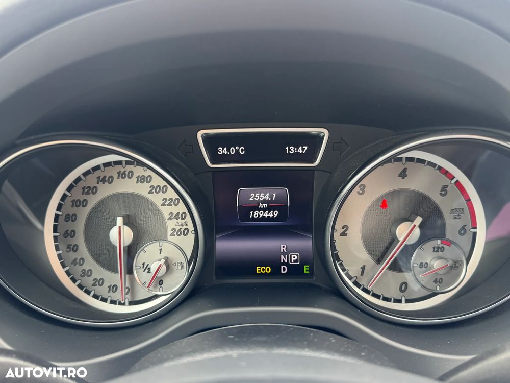 Mercedes-Benz GLA 220 CDI 4MATIC 7G-DCT Urban - 10