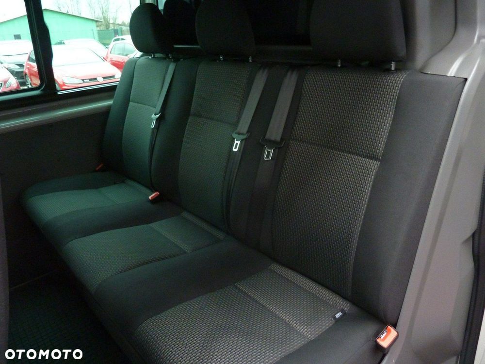 Volkswagen Transporter - 13