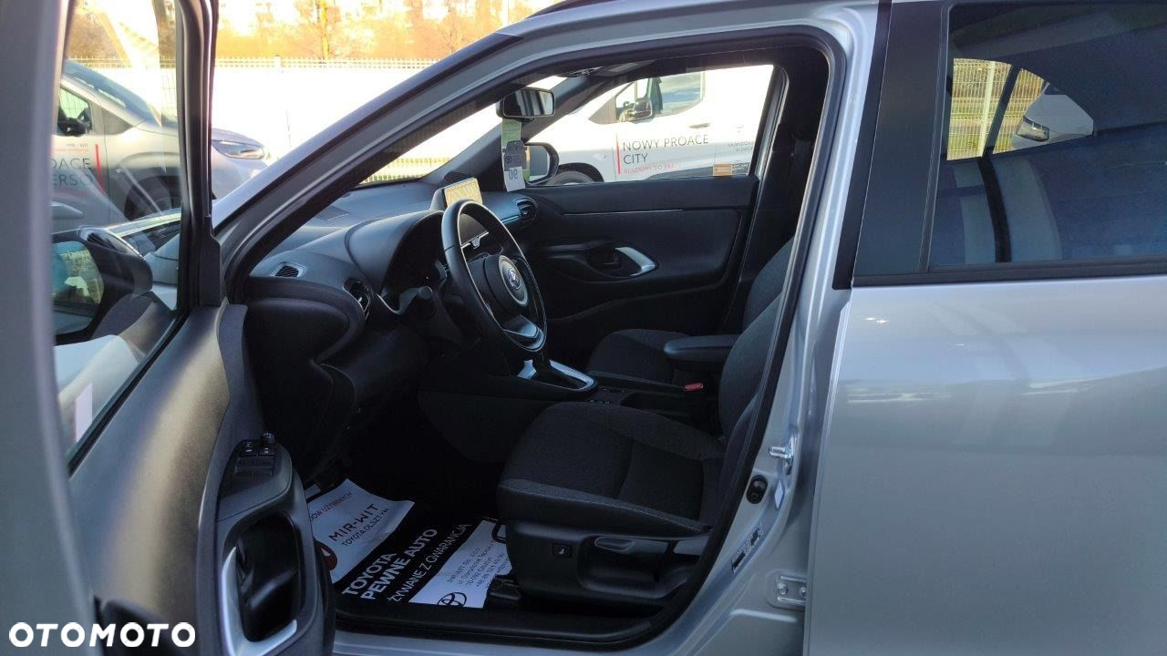 Toyota Yaris Cross - 13