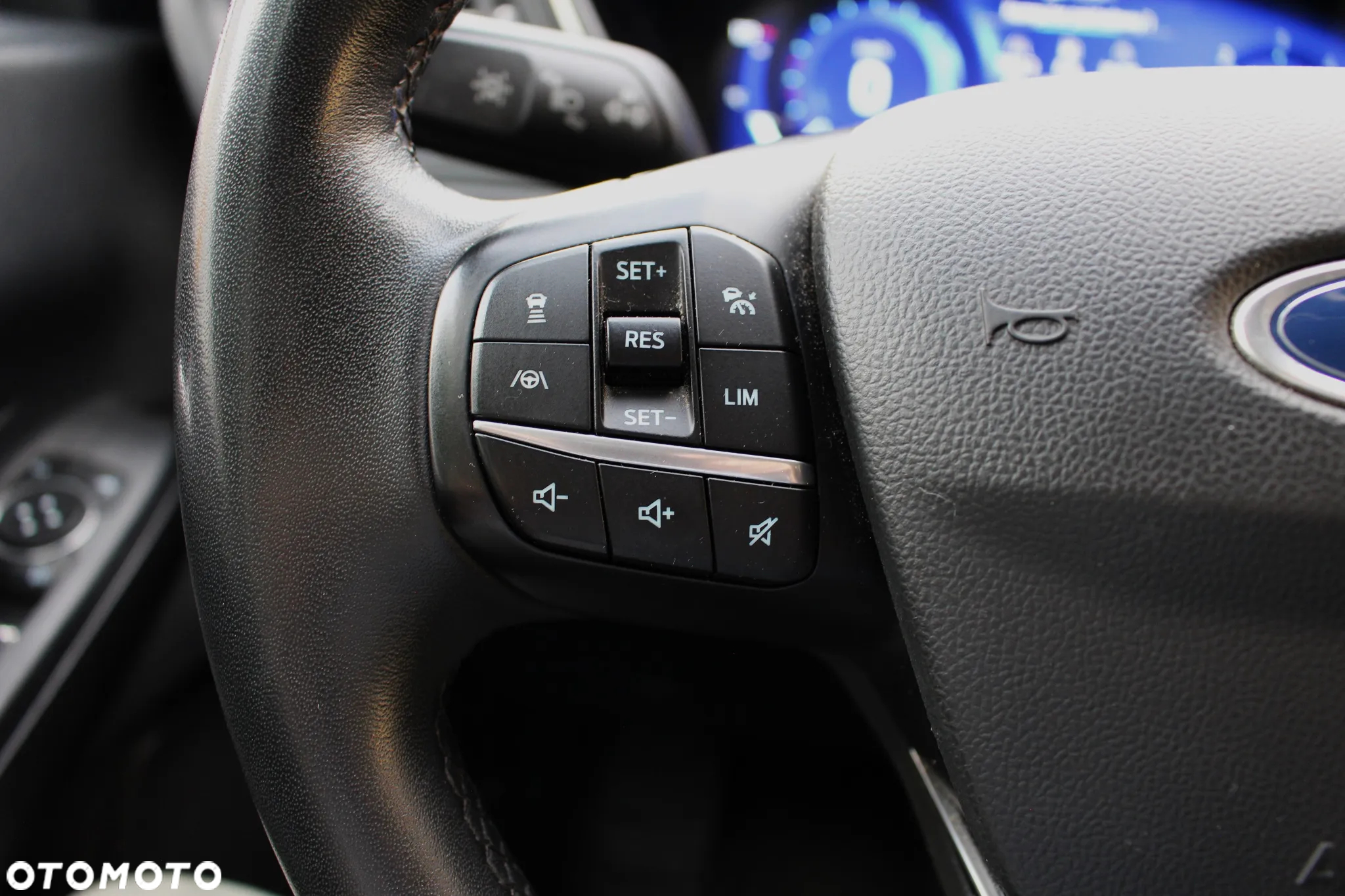 Ford Kuga 2.0 EcoBlue AWD Titanium X - 36