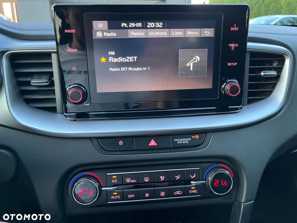Kia Ceed 1.5 T-GDI M - 11