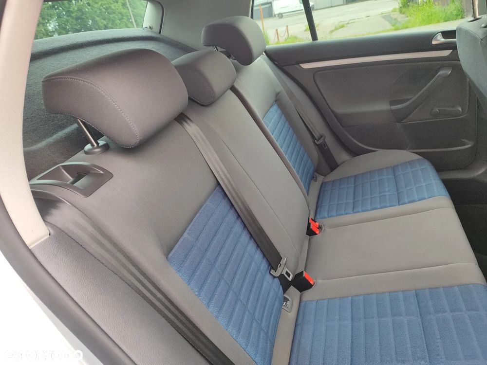 Volkswagen Golf 1.6 Tour Edition - 31