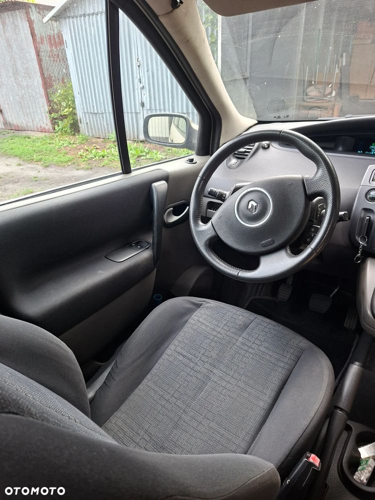 Renault Scenic 1.5 dCi Alize - 2