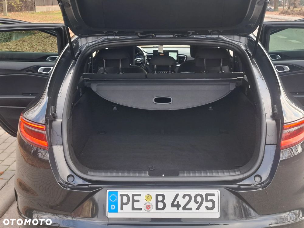 Kia ProCeed 1.5 T-GDI DCT7 OPF GT LINE - 13