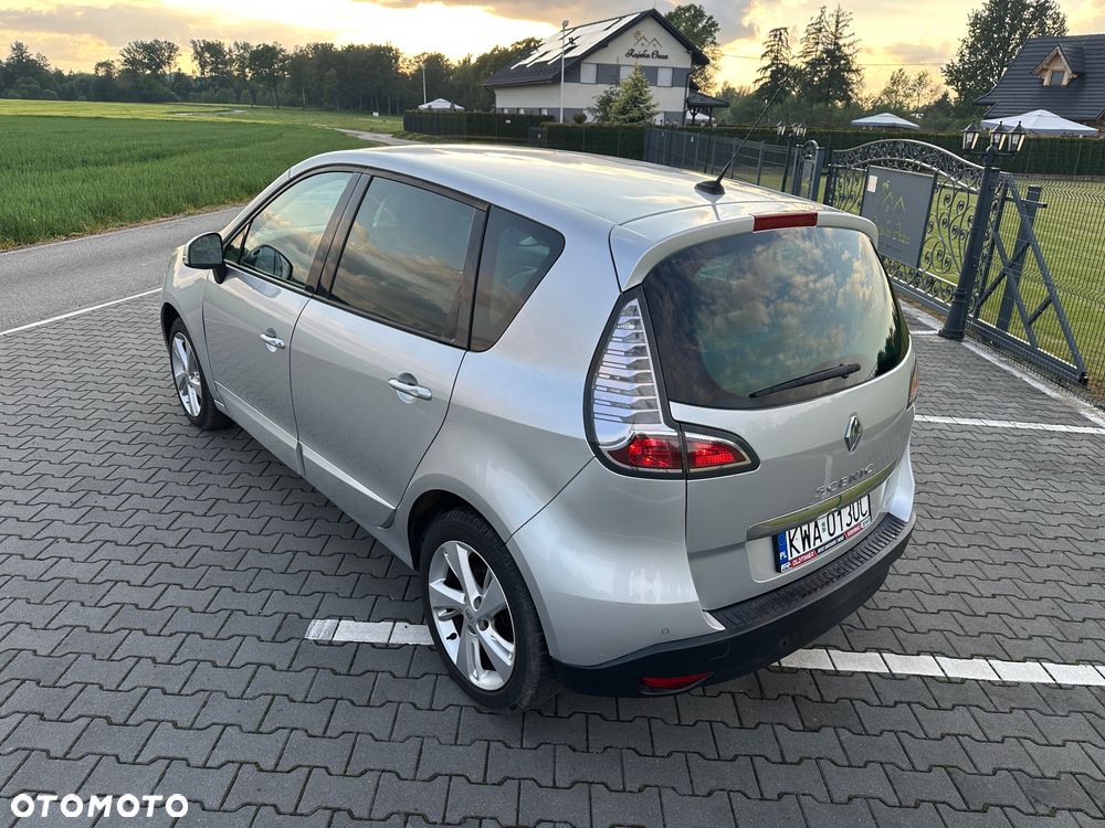 Renault Scenic 1.6 16V 110 Dynamique - 4