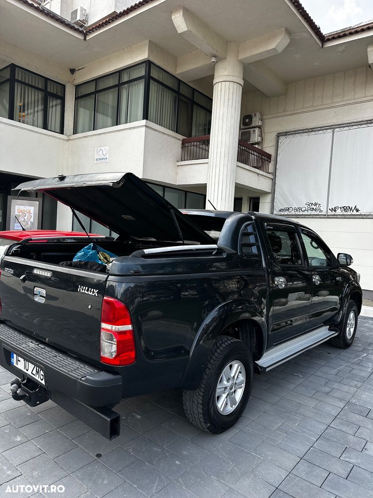 Toyota Hilux 4x4 Cabina Dubla Comfort - 12