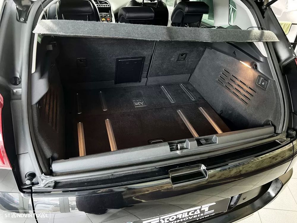 Peugeot 3008 2.0 HDi Hybrid4 99g - 21