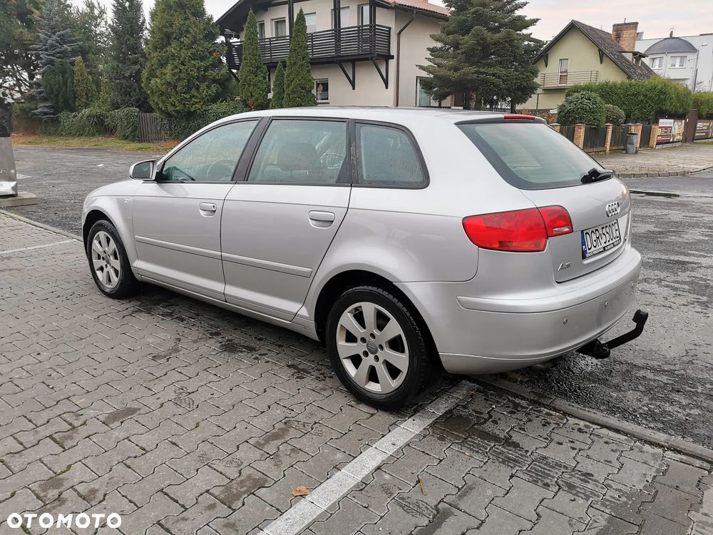 Audi A3 Sportback 1.9 TDI Attraction - 4