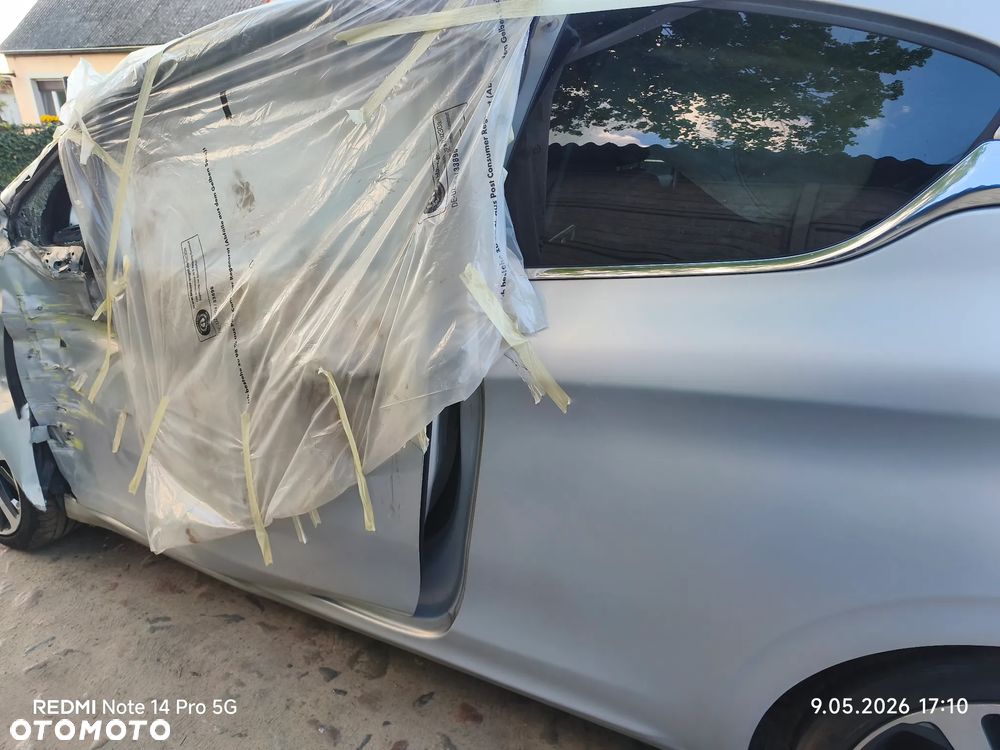 Peugeot 208 120 VTI Allure - 10