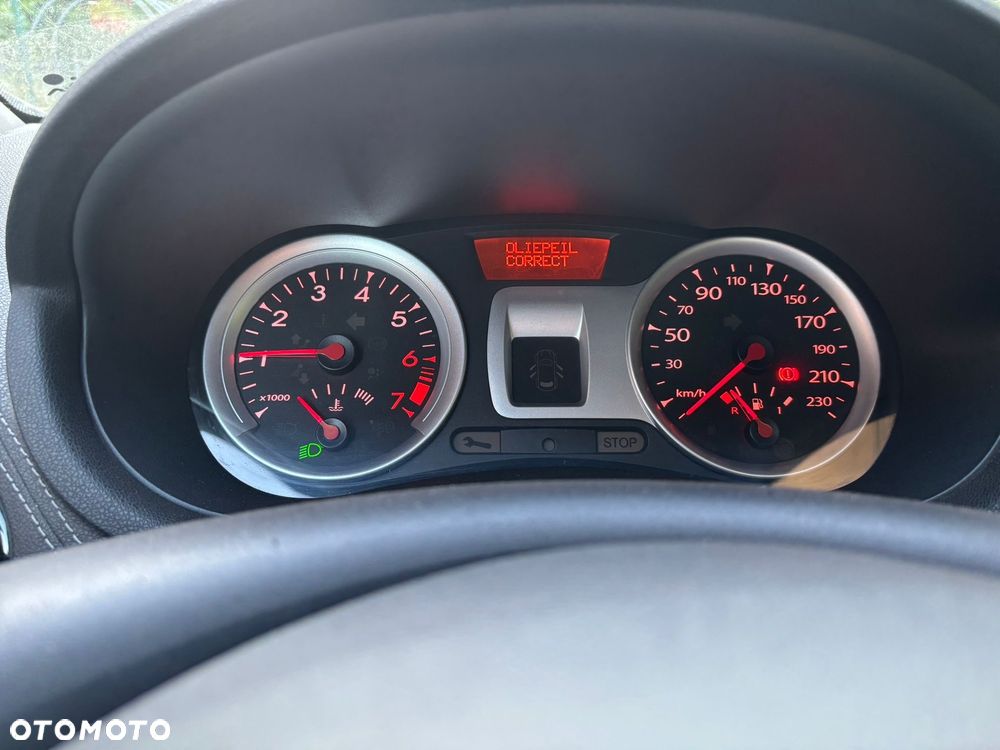 Renault Clio - 12