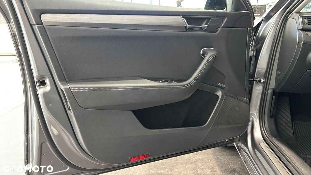 Skoda Superb 2.0 TSI 4x4 Style DSG - 10