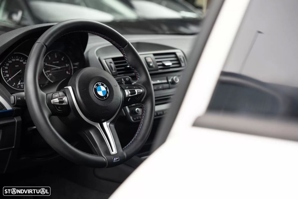 BMW 118 d Pack M - 8
