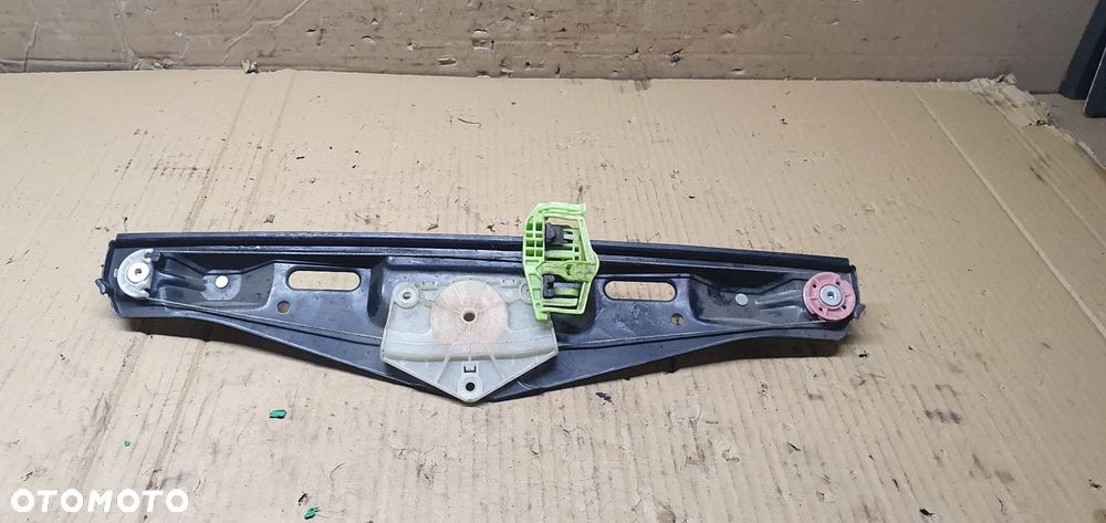 Mechanizm podnośnik szyby prawy tył BMW X1 E84 2990298 13262410 - 3