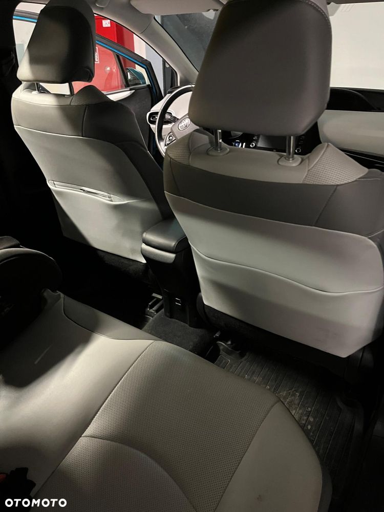 Toyota Prius 1.8 Hybrid Executive - 9