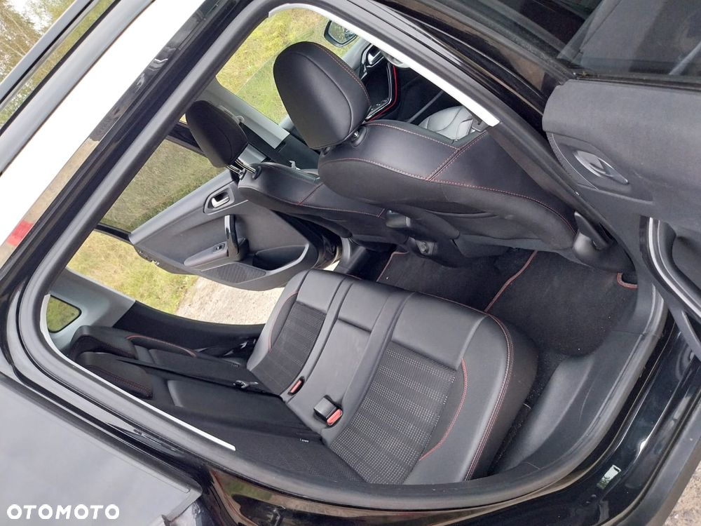 Peugeot 2008 - 21