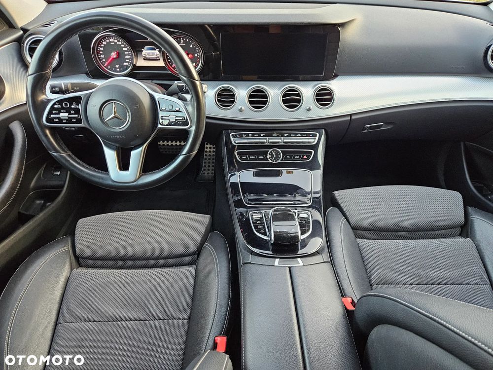 Mercedes-Benz Klasa E 200 d 9G-TRONIC Exclusive - 20