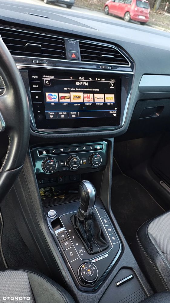 Volkswagen Tiguan - 19