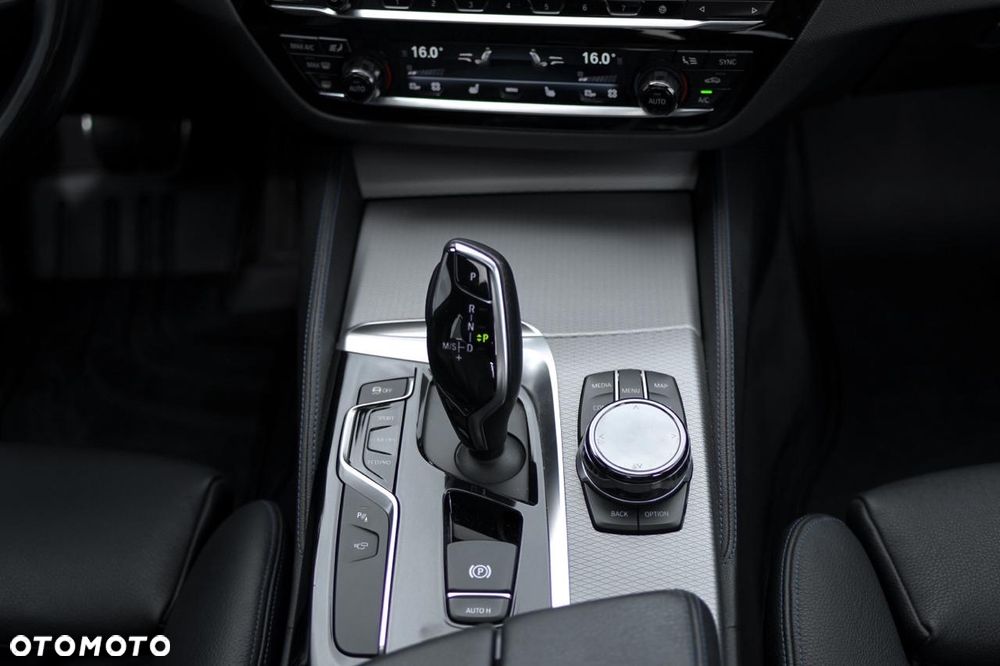 BMW Seria 5 540i GPF M Sport sport - 21
