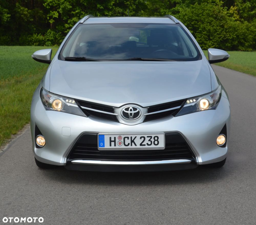 Toyota Auris - 8