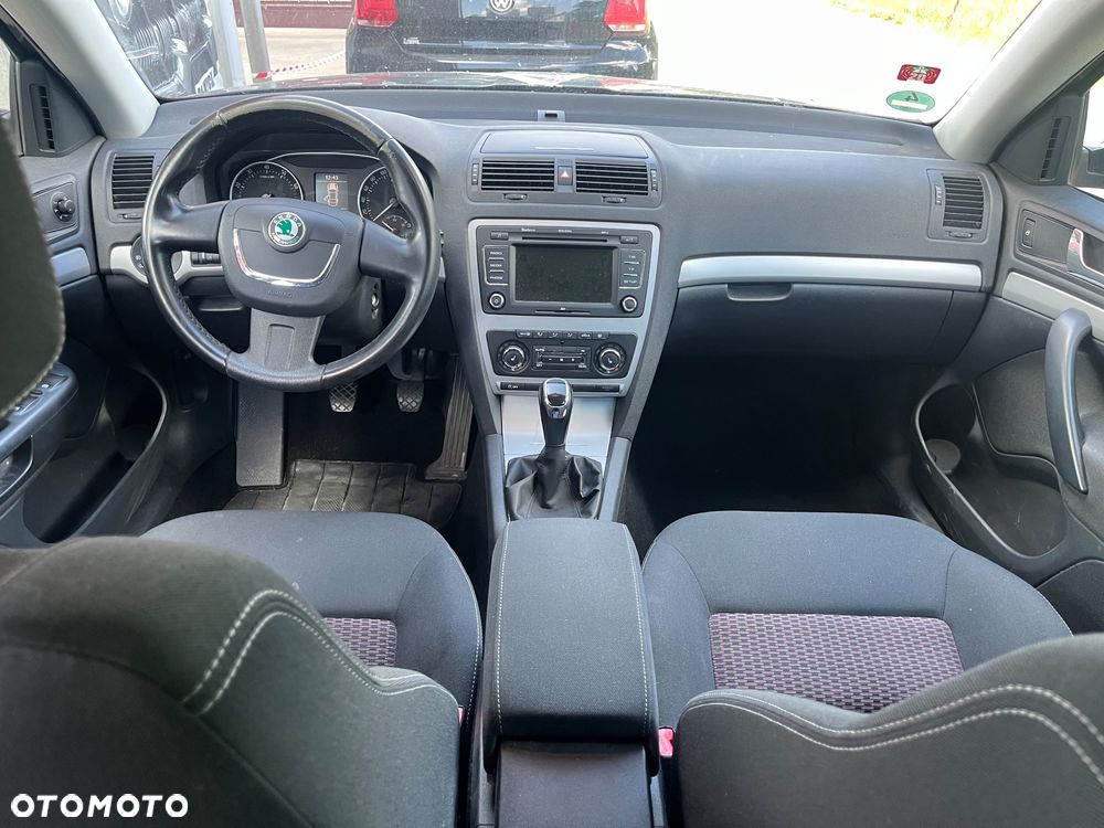 Skoda Octavia 1.8 TSI Ambiente - 4