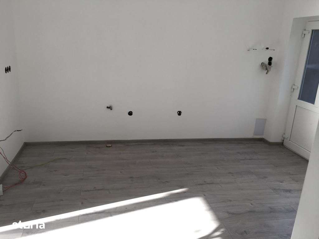 Vand apartament 1 camere Centru — fotografia 3